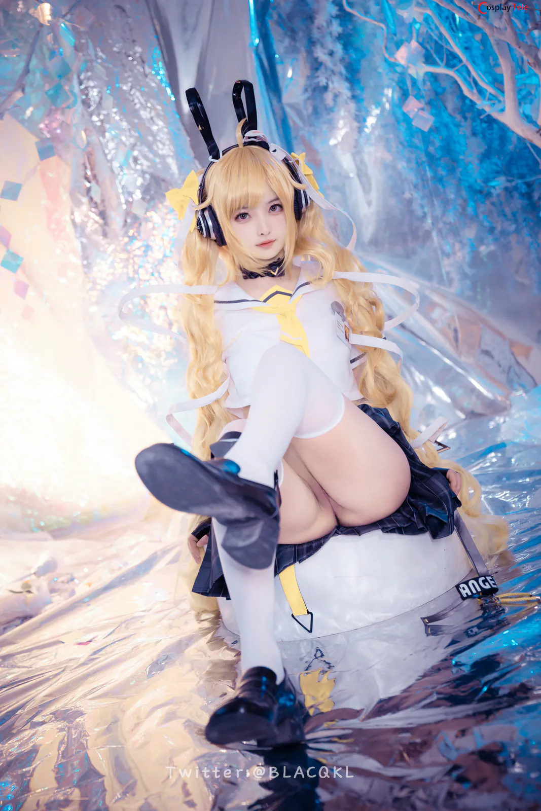 Blacqkl (白莉爱吃巧克力) cosplay Angela – King of Glory