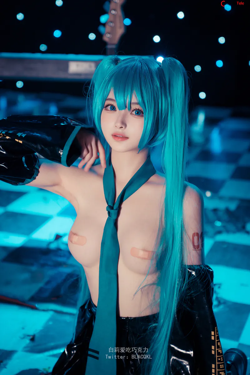 Blacqkl (白莉爱吃巧克力) cosplay Hatsune Miku