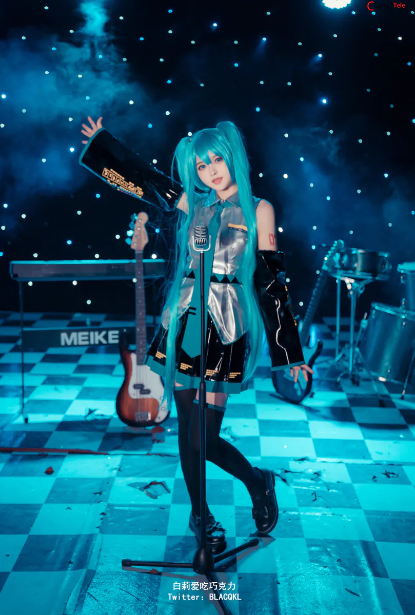 Blacqkl (白莉爱吃巧克力) cosplay Hatsune Miku
