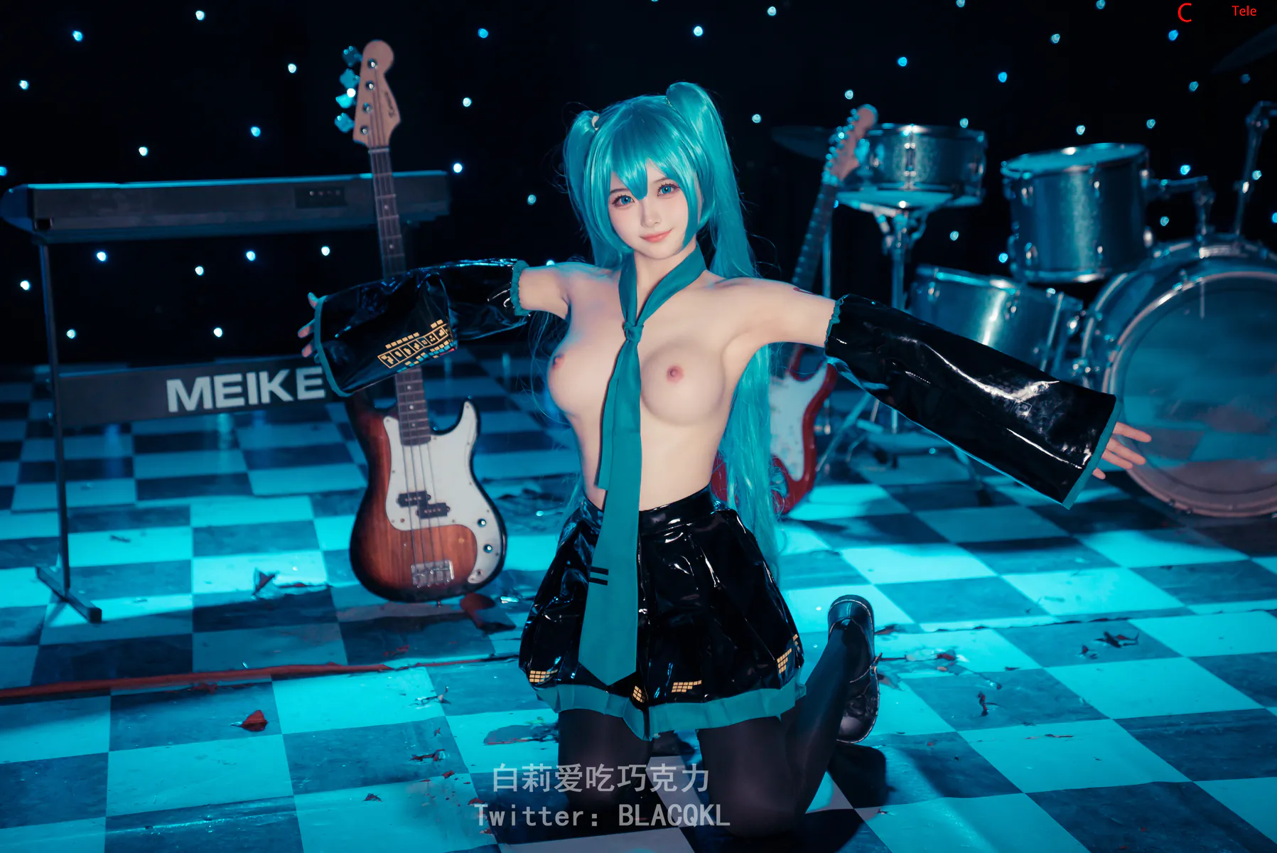 Blacqkl (白莉爱吃巧克力) cosplay Hatsune Miku