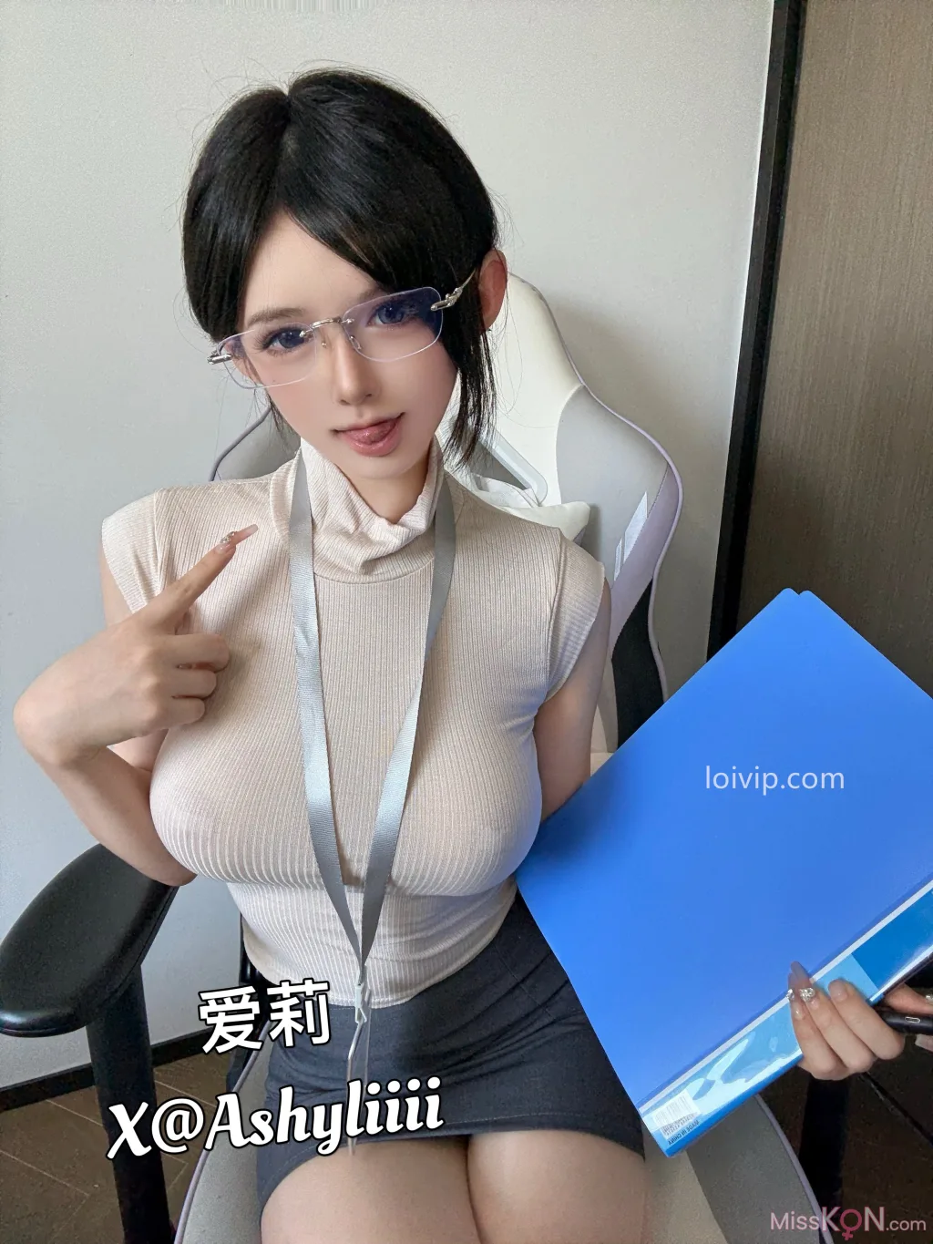 Coser@Ashyliiii爱莉_ 女秘书 32 Coser@Ashyliiii爱莉_ 女秘书