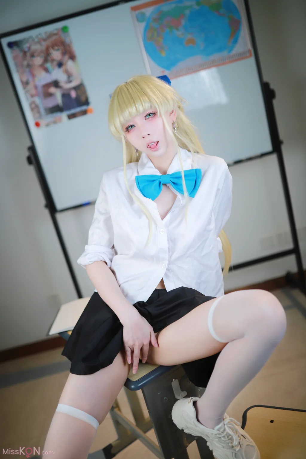 Coser@上杉绘梨落_ 蔚蓝档案 飞鸟马时 校服