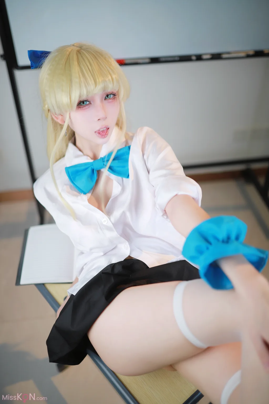 Coser@上杉绘梨落_ 蔚蓝档案 飞鸟马时 校服