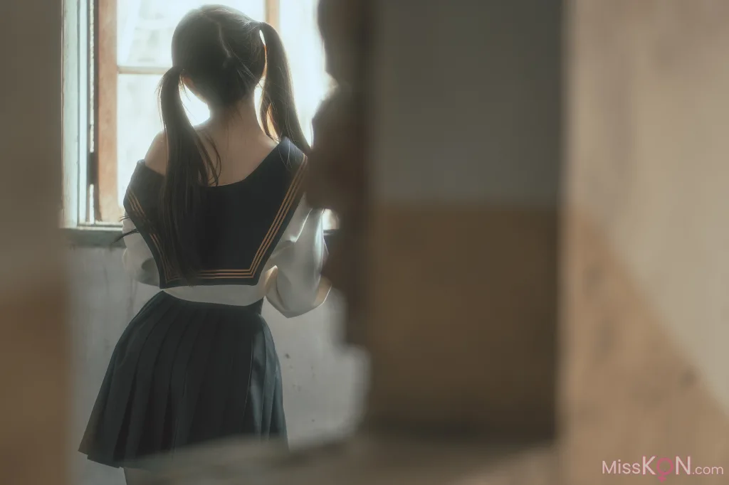 Coser@六味帝皇酱_ 废墟JK