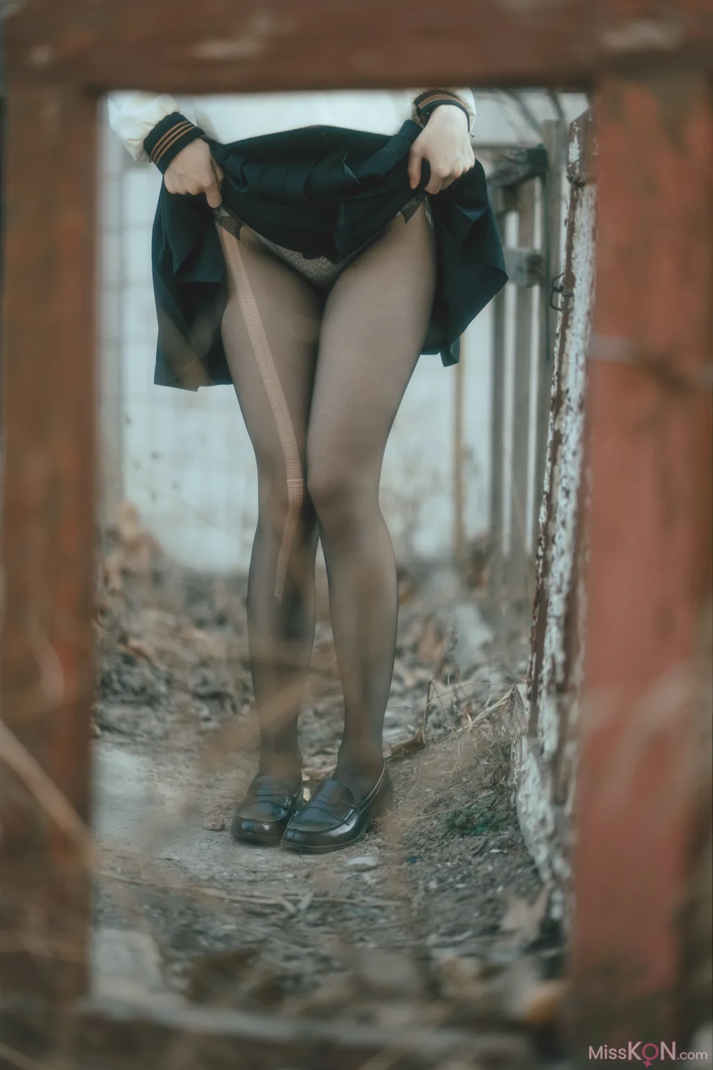 Coser@六味帝皇酱_ 废墟JK