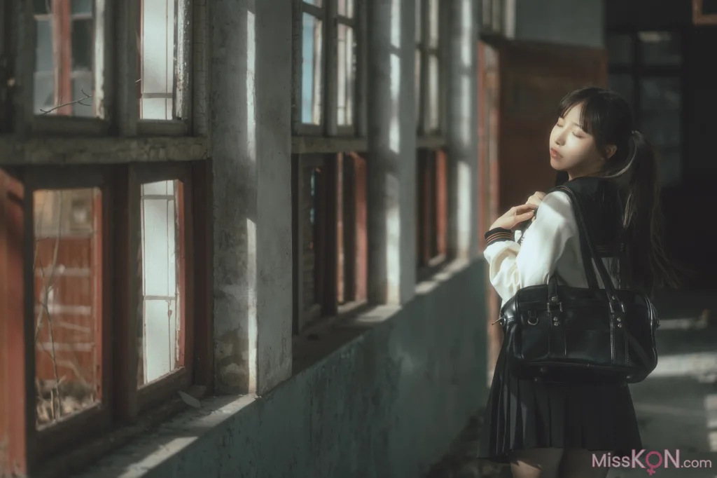 Coser@六味帝皇酱_ 废墟JK