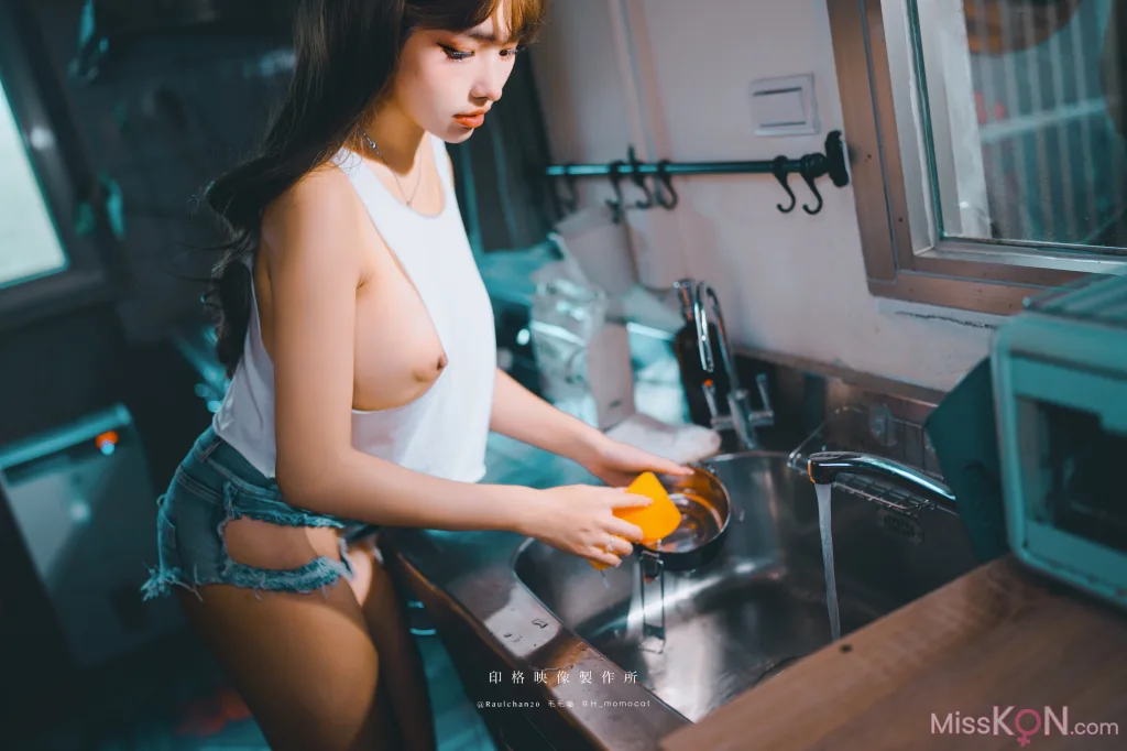 Coser@慕慕Momo_ 新婚後不斷誘惑我的妻子