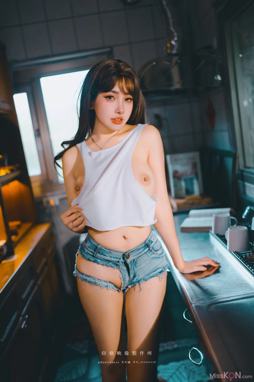 Coser@慕慕Momo_ 新婚後不斷誘惑我的妻子