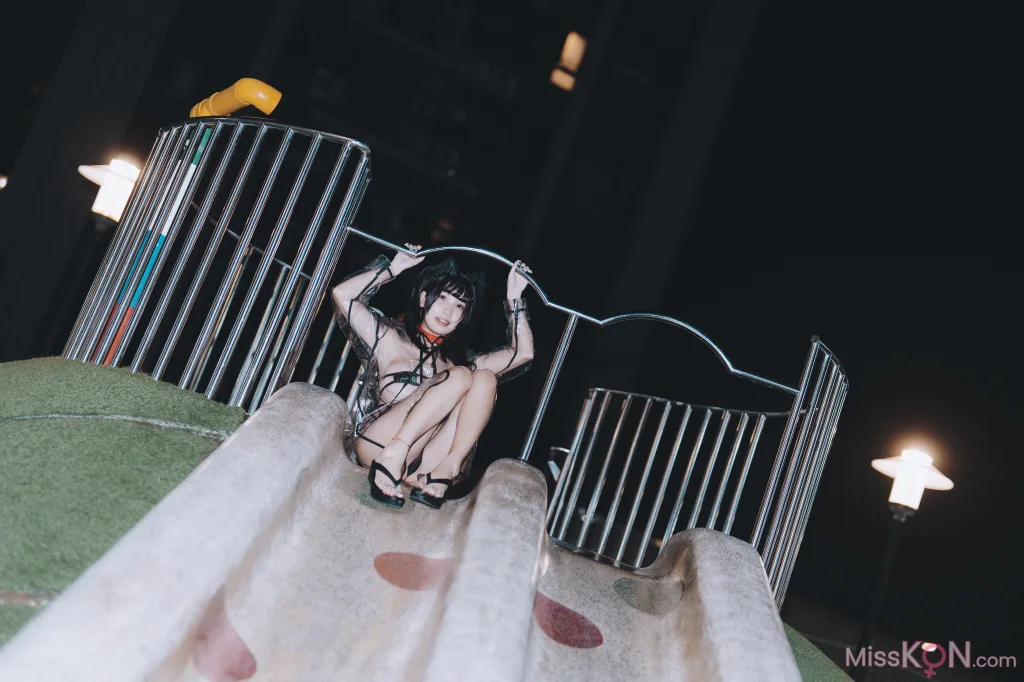 Coser@慕慕Momo_ 溜雨衣貓貓