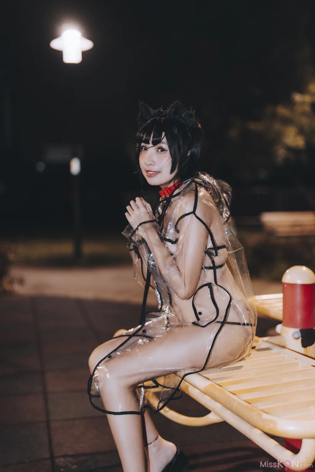 Coser@慕慕Momo_ 溜雨衣貓貓