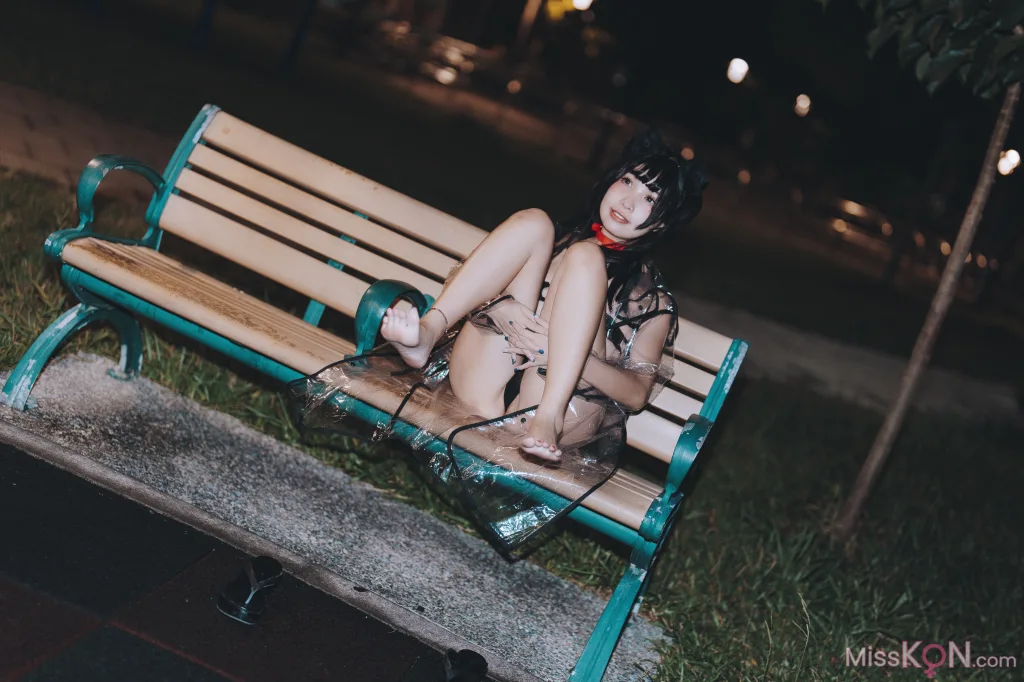 Coser@慕慕Momo_ 溜雨衣貓貓