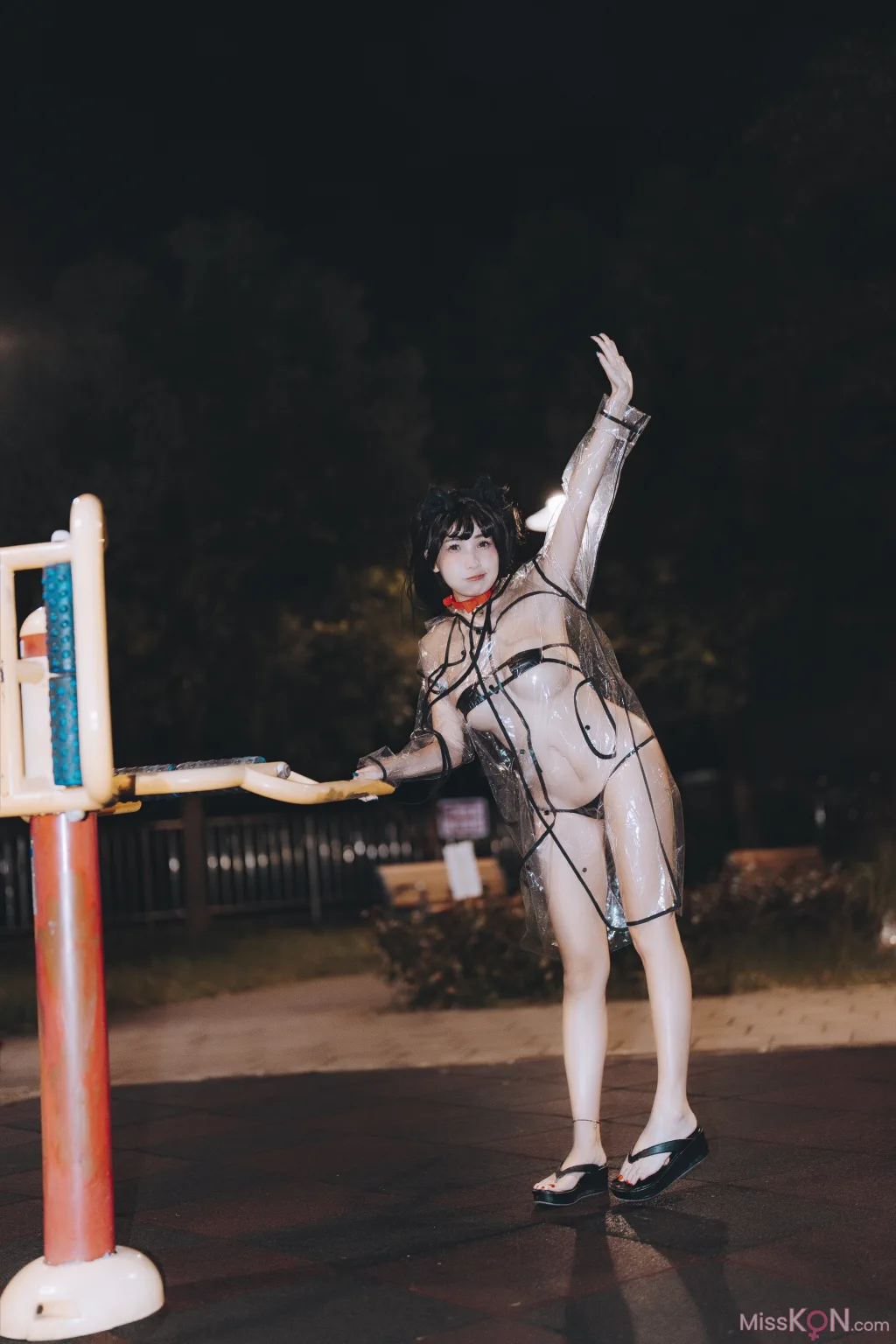 Coser@慕慕Momo_ 溜雨衣貓貓