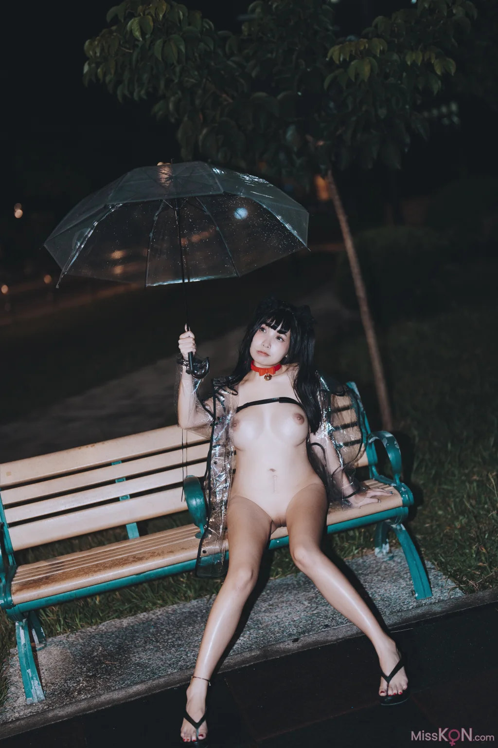 Coser@慕慕Momo_ 溜雨衣貓貓