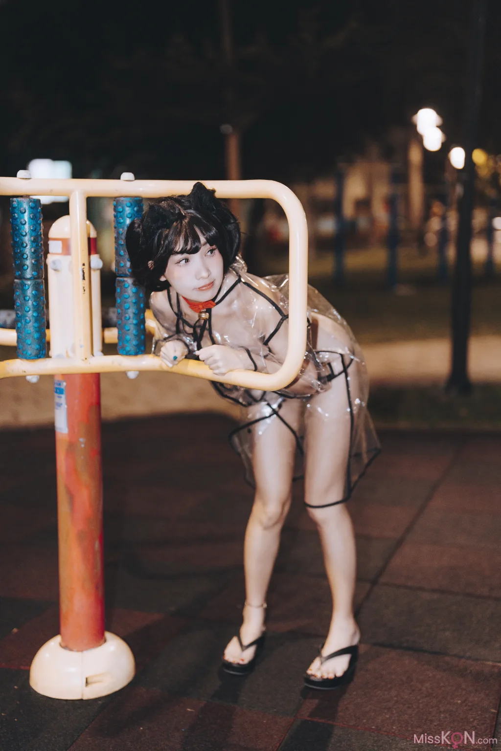 Coser@慕慕Momo_ 溜雨衣貓貓