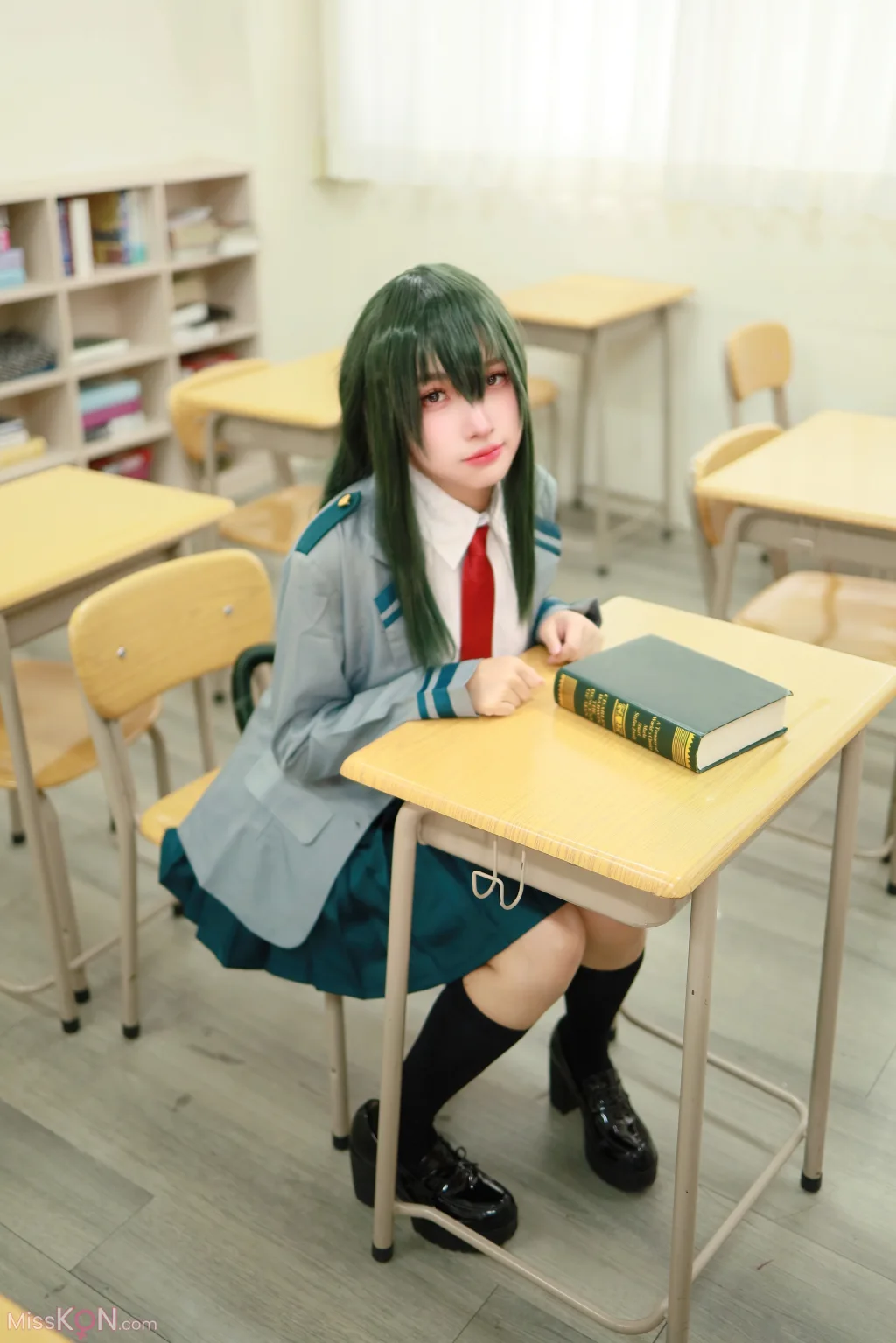 Coser@慕慕Momo_ 蛙吹梅雨 學生服 Asui Tsuyu