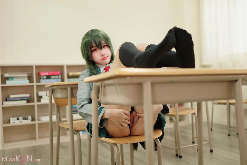 Coser@慕慕Momo_ 蛙吹梅雨 學生服 Asui Tsuyu