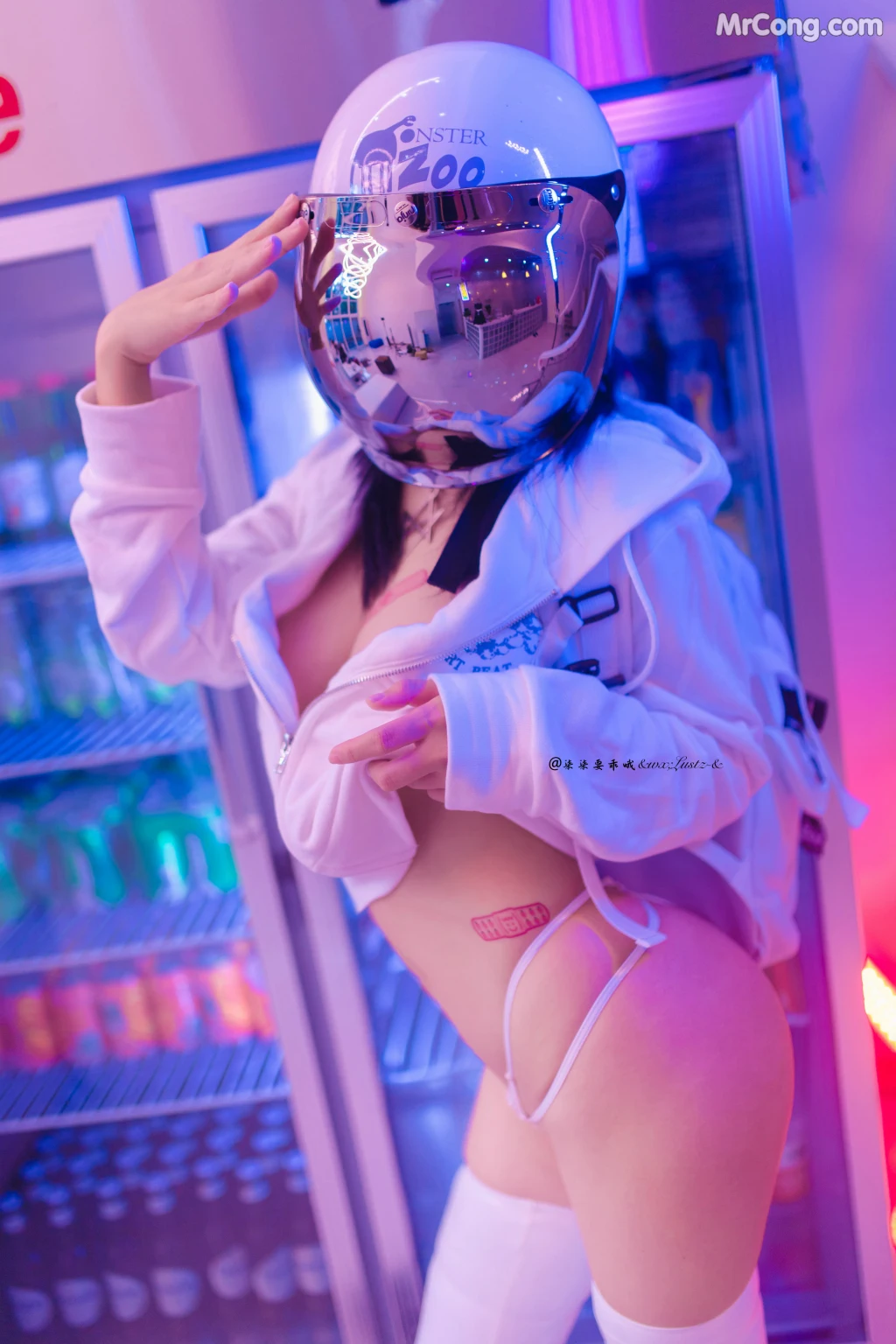 Coser@柒柒要乖哦 No.002_ 骑行少女