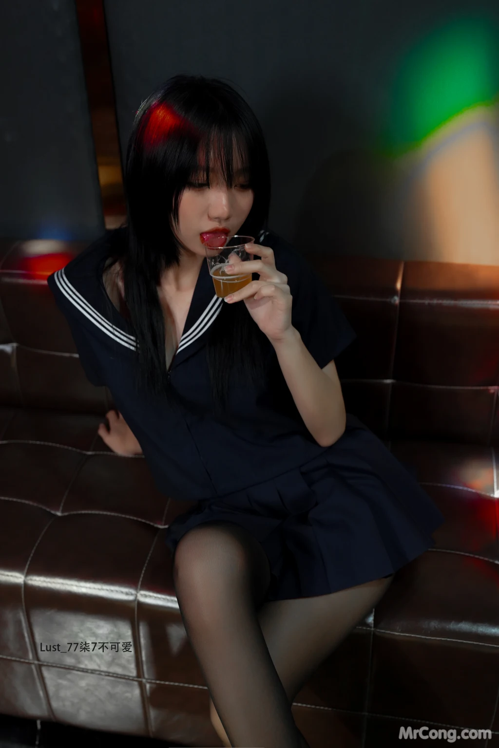 Coser@柒柒要乖哦_ 反差JK少女