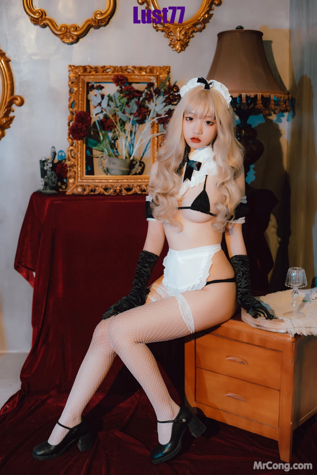 Coser@柒柒要乖哦_ 比基尼女仆