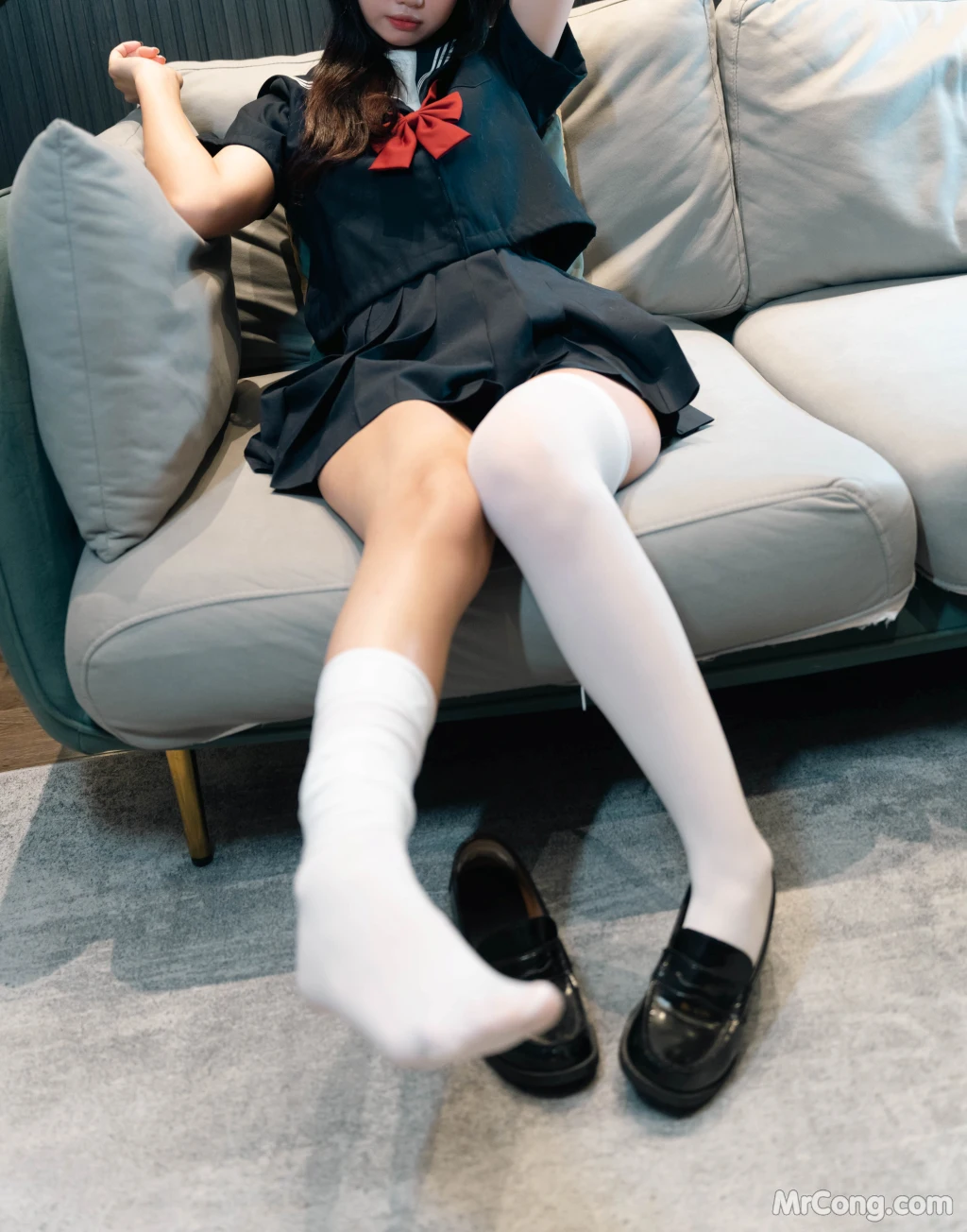 Coser@柒柒要乖哦_ 白丝死库水