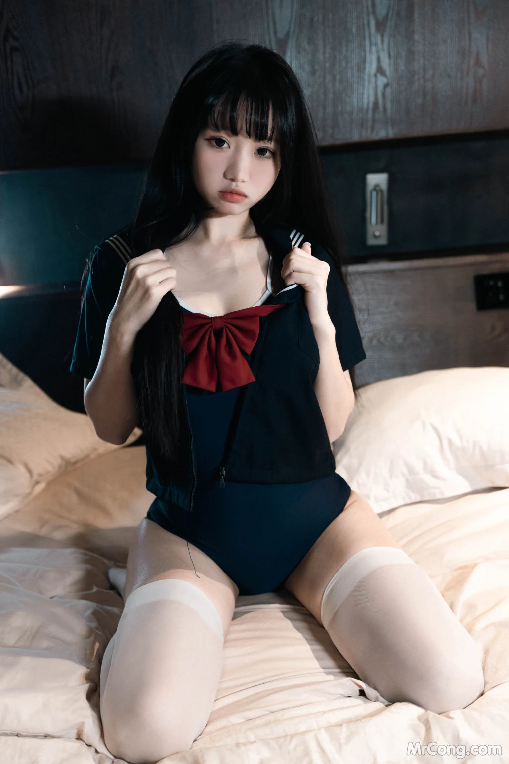 Coser@柒柒要乖哦_ 白丝死库水