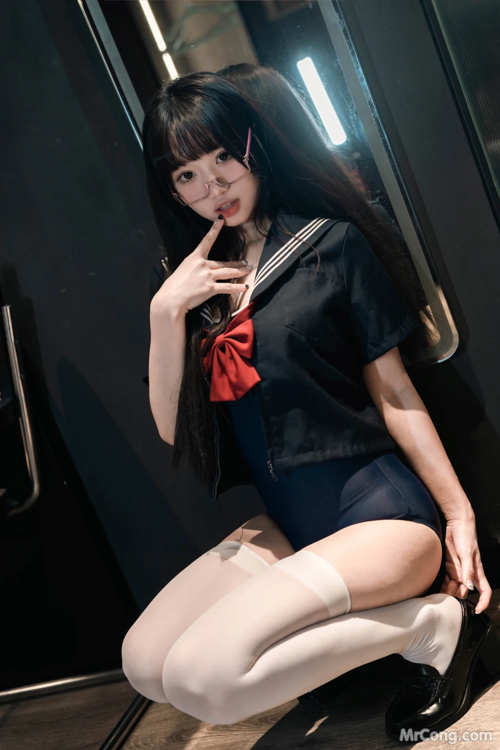 Coser@柒柒要乖哦_ 白丝死库水