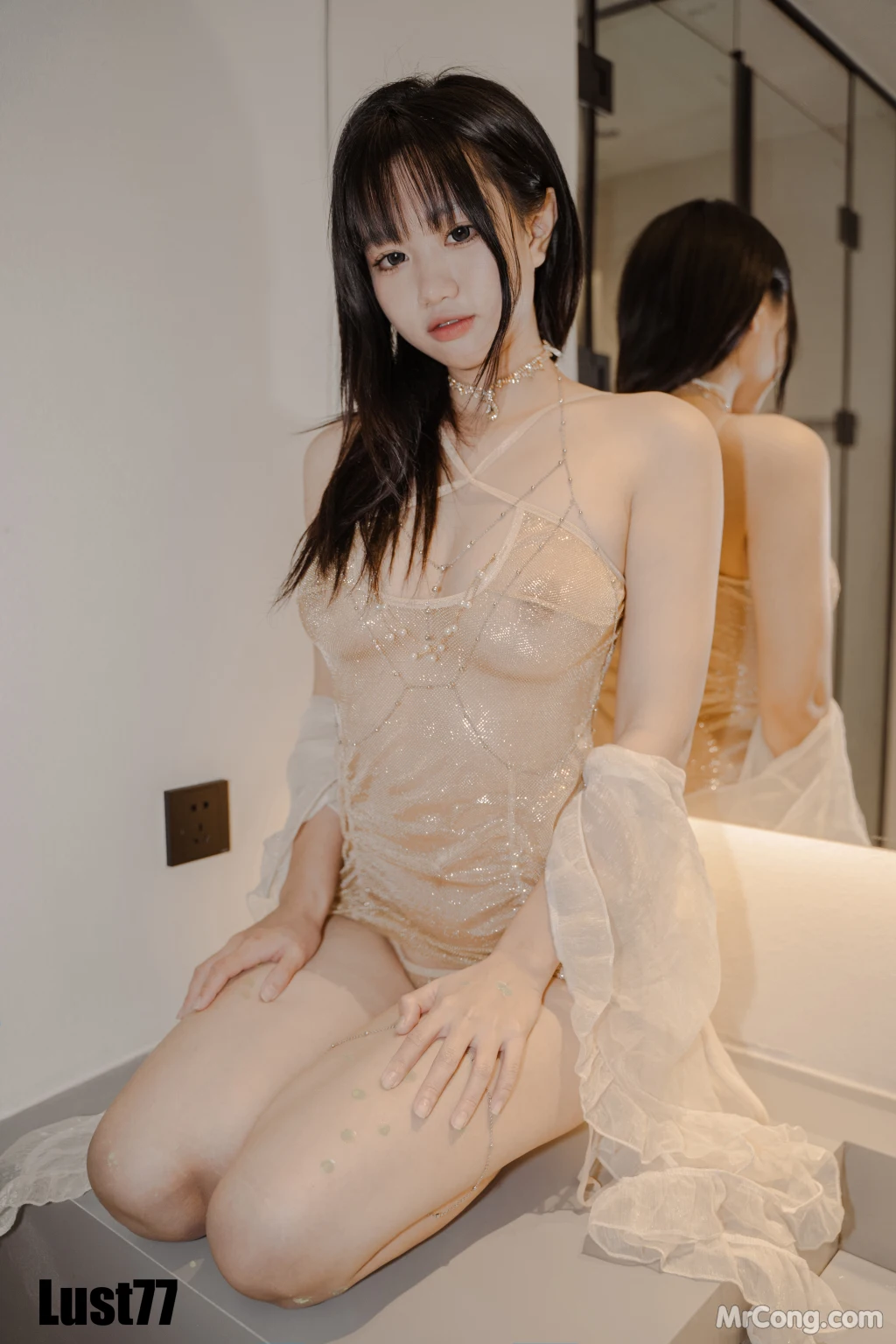 Coser@柒柒要乖哦_ 纸醉金迷