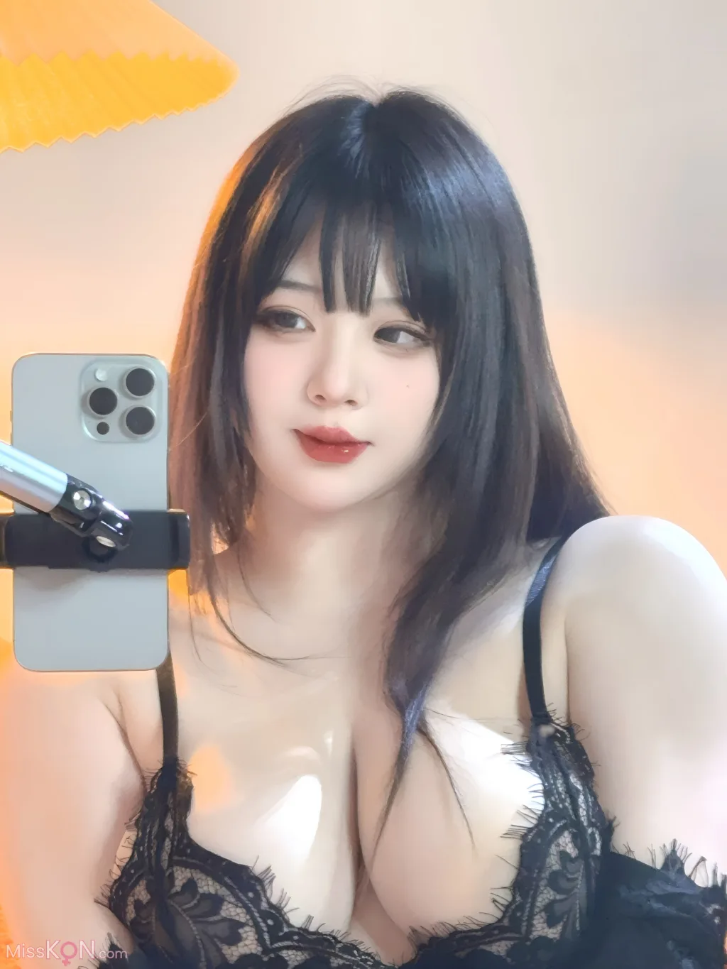 Coser@皮皮奶可可爱了啦_ 睫毛自拍