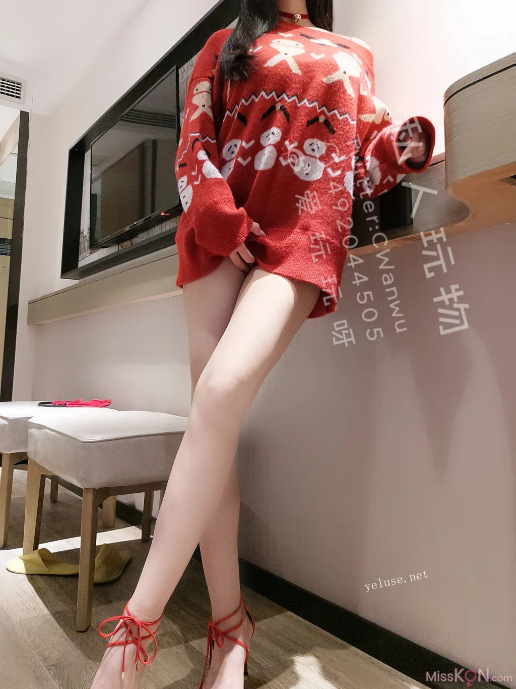 Coser@私人玩物_ 爆乳红色情趣内衣 14 Coser@私人玩物_ 爆乳红色情趣内衣