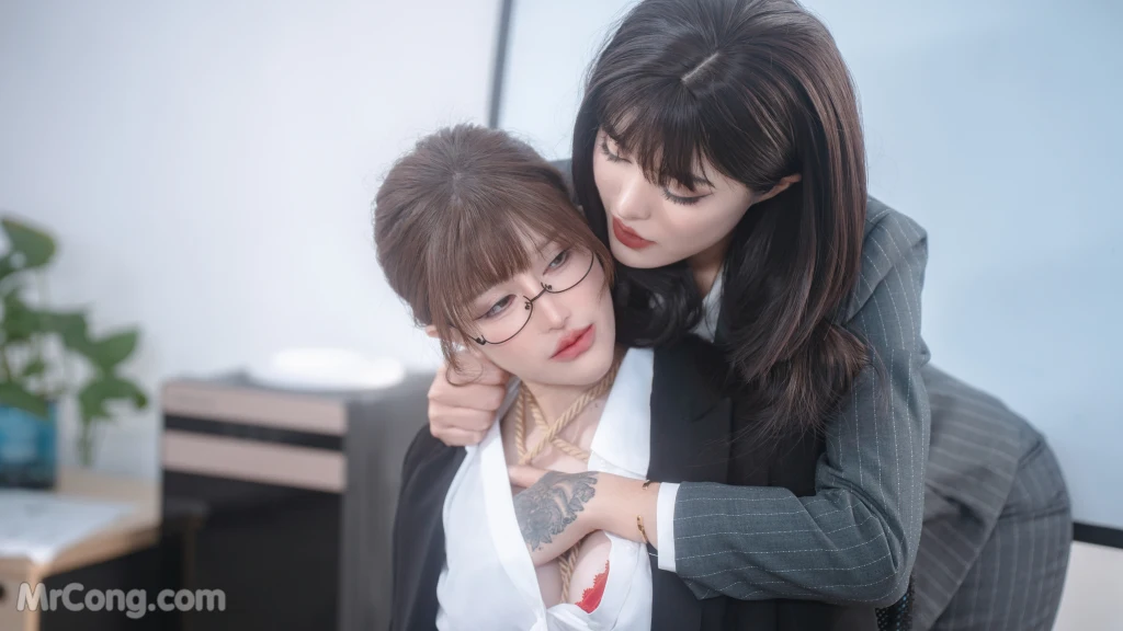 Coser@鹿八岁_ 女上司和女下属