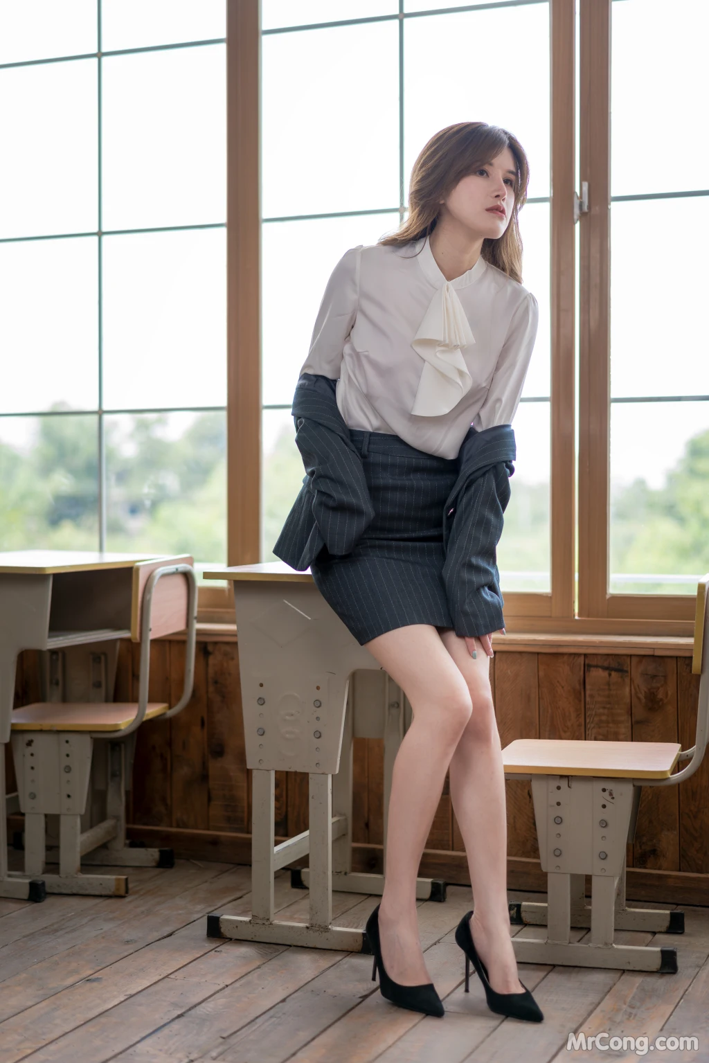 Coser@鹿八岁_ 教师