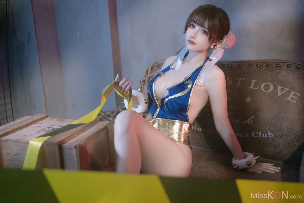 Coser@鹿八岁_ 春丽的格斗辅导
