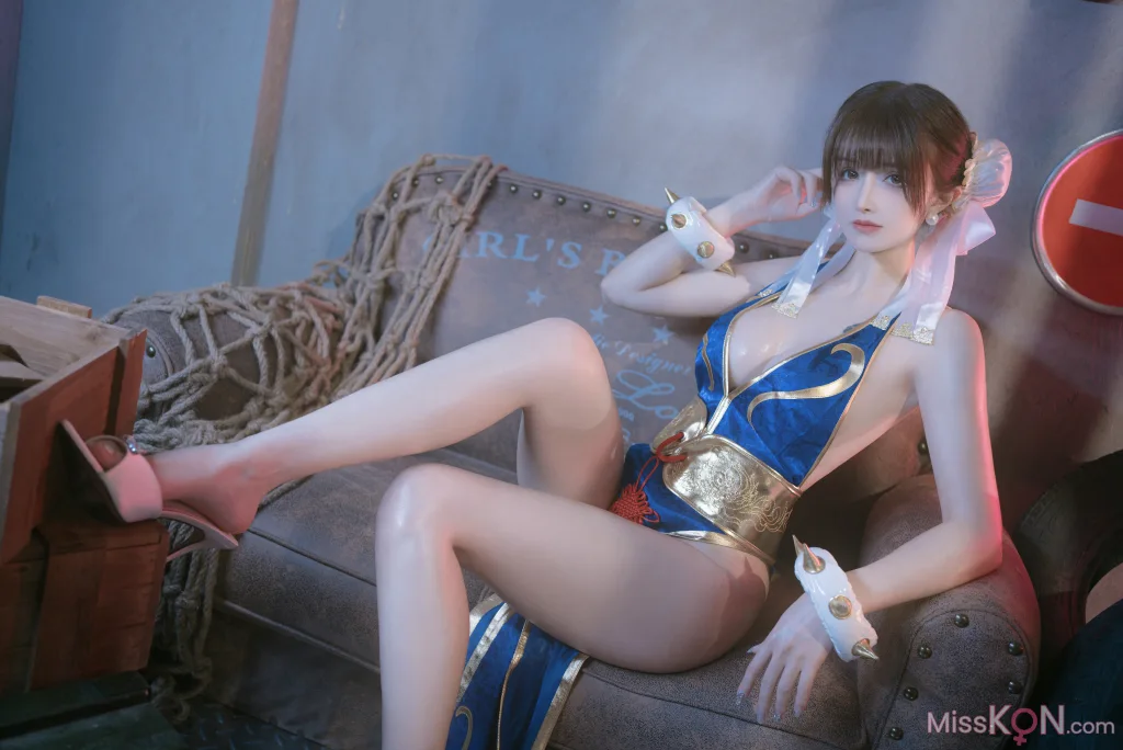 Coser@鹿八岁_ 春丽的格斗辅导