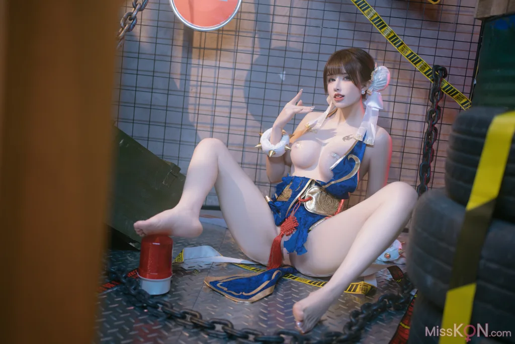 Coser@鹿八岁_ 春丽的格斗辅导