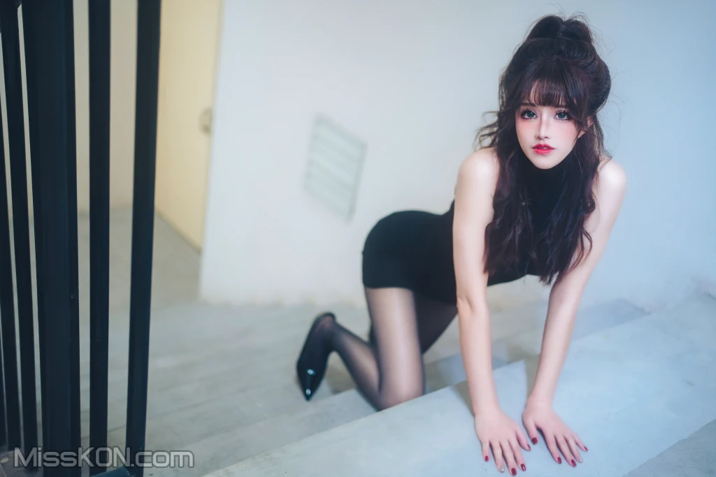 Coser@鹿八岁_ 网贷少女救赎(牧化）