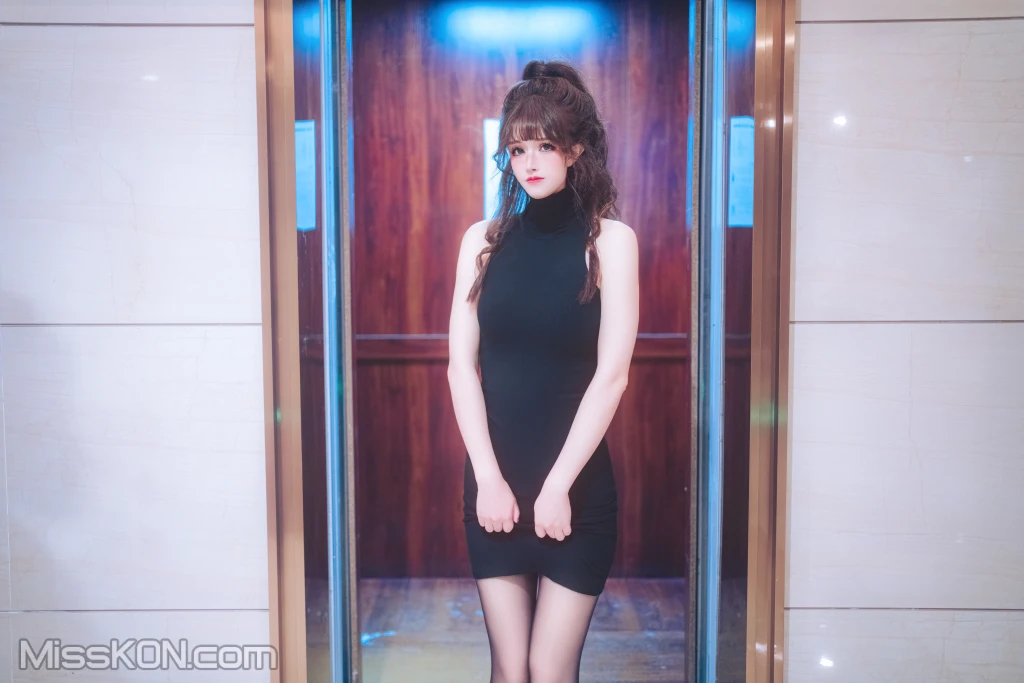 Coser@鹿八岁_ 网贷少女救赎(牧化）