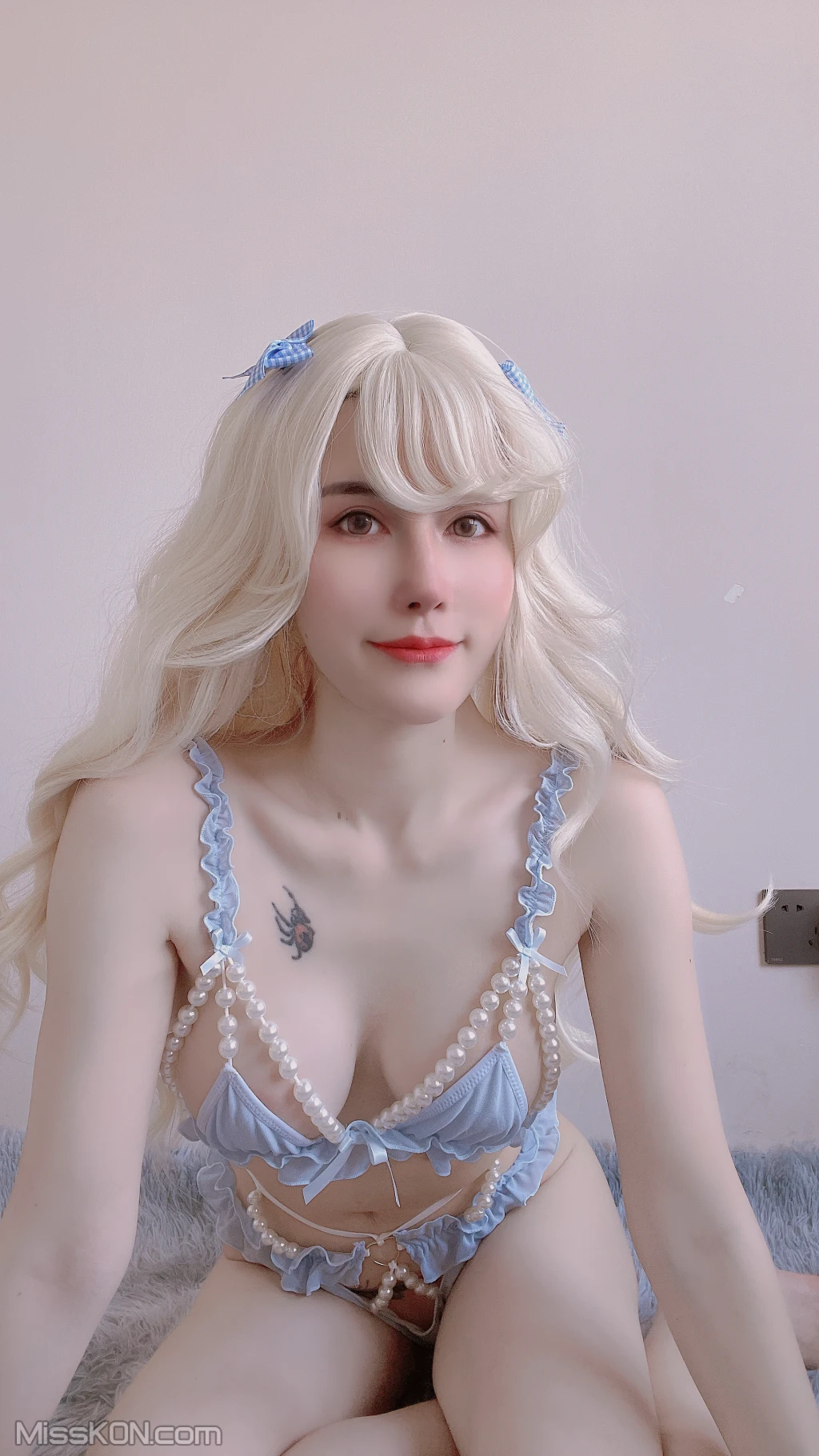 Coser@鹿八岁_ 金发可爱女孩