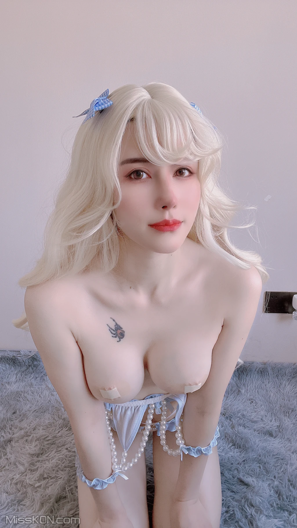 Coser@鹿八岁_ 金发可爱女孩