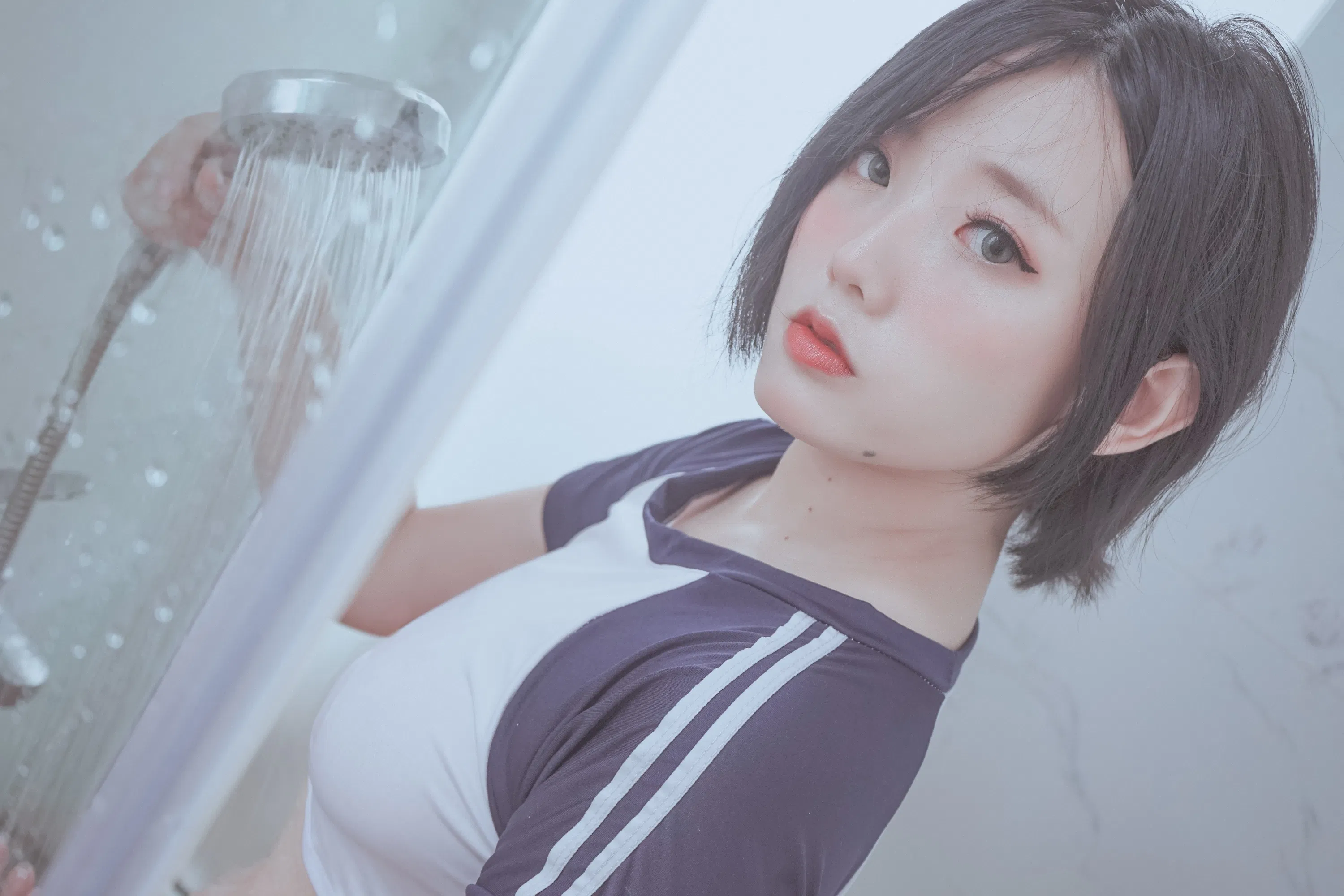 [Cosplay] Messie Huang - Bathing