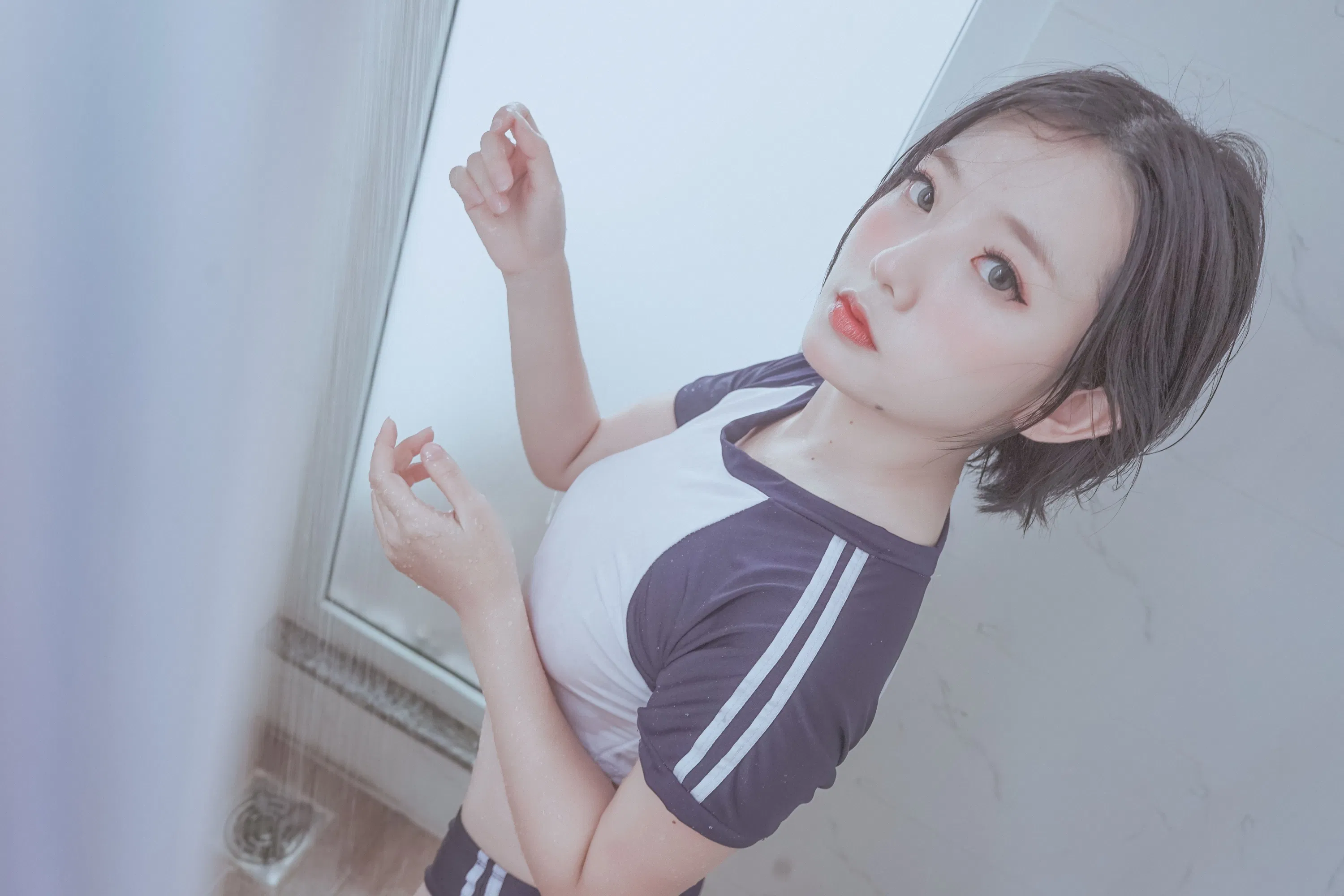 [Cosplay] Messie Huang - Bathing