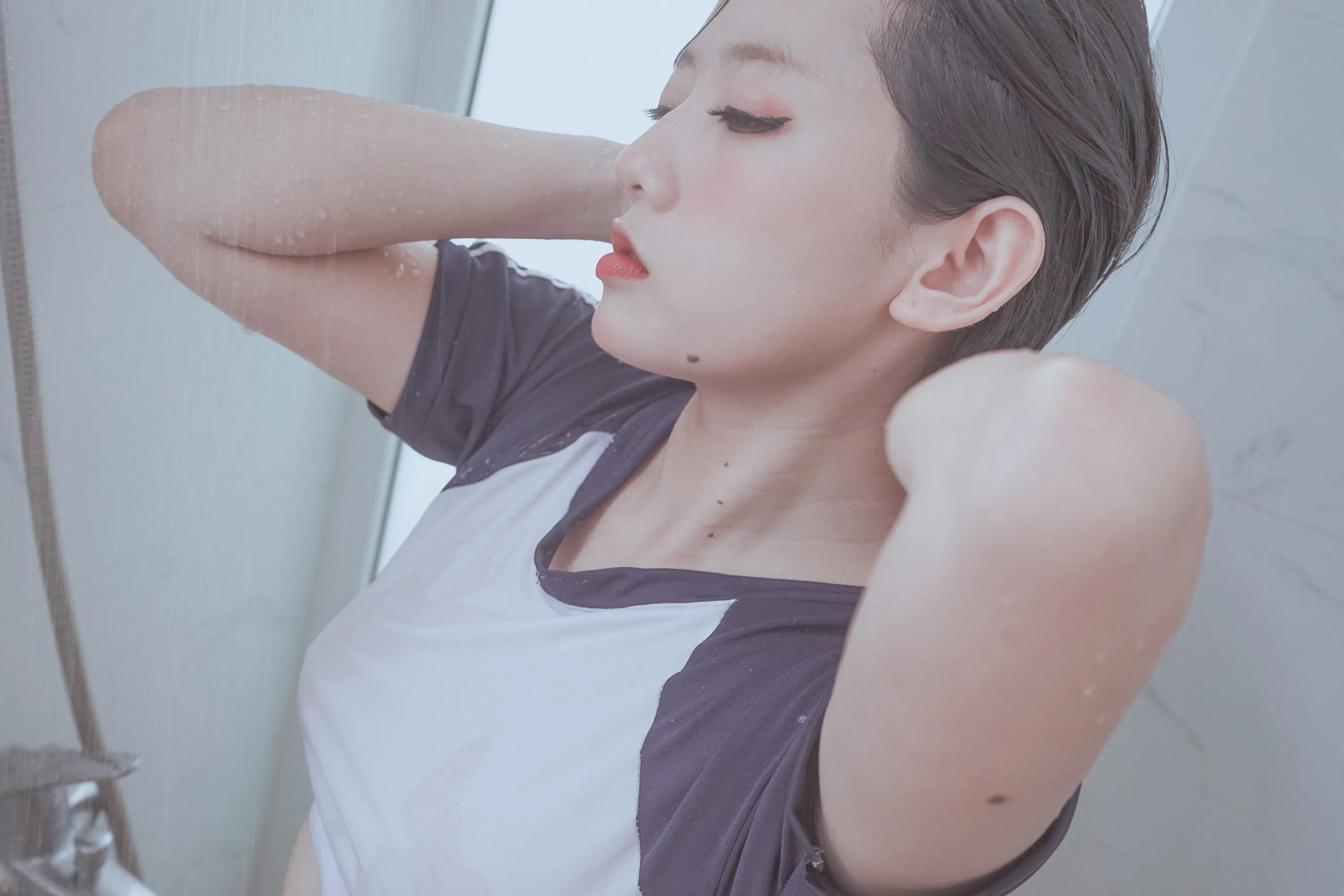 [Cosplay] Messie Huang - Bathing