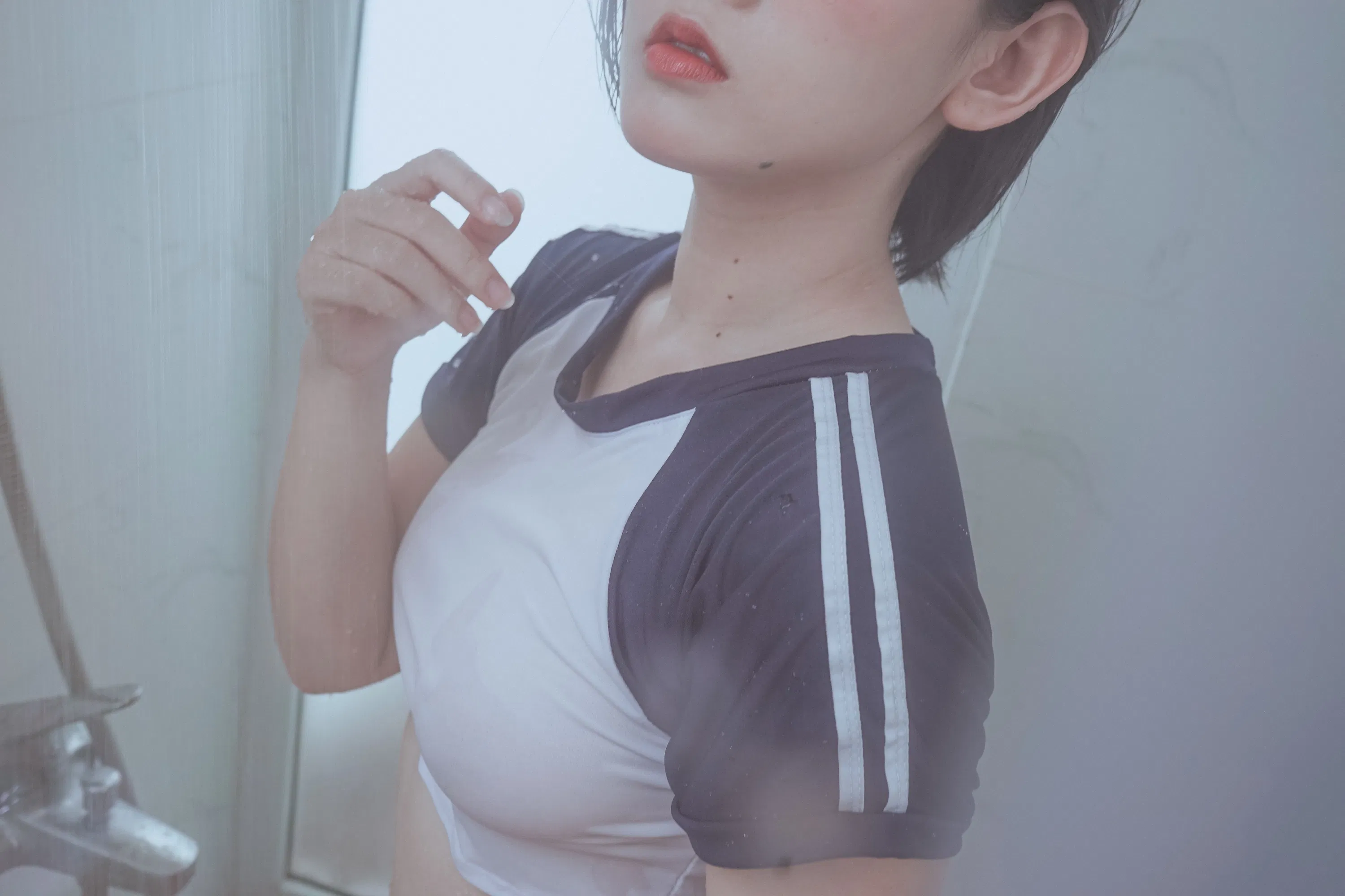 [Cosplay] Messie Huang - Bathing