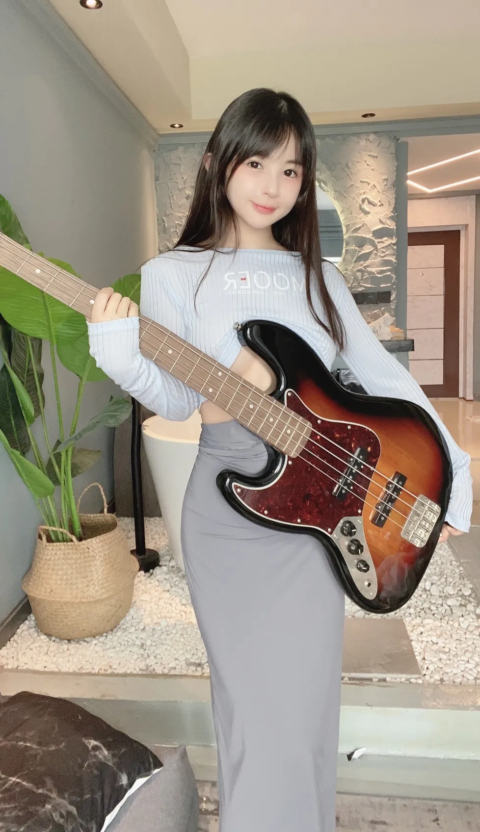 [Cosplay] Sakurai Ningning 桜井宁宁 - Guitar Sister 吉他妹妹