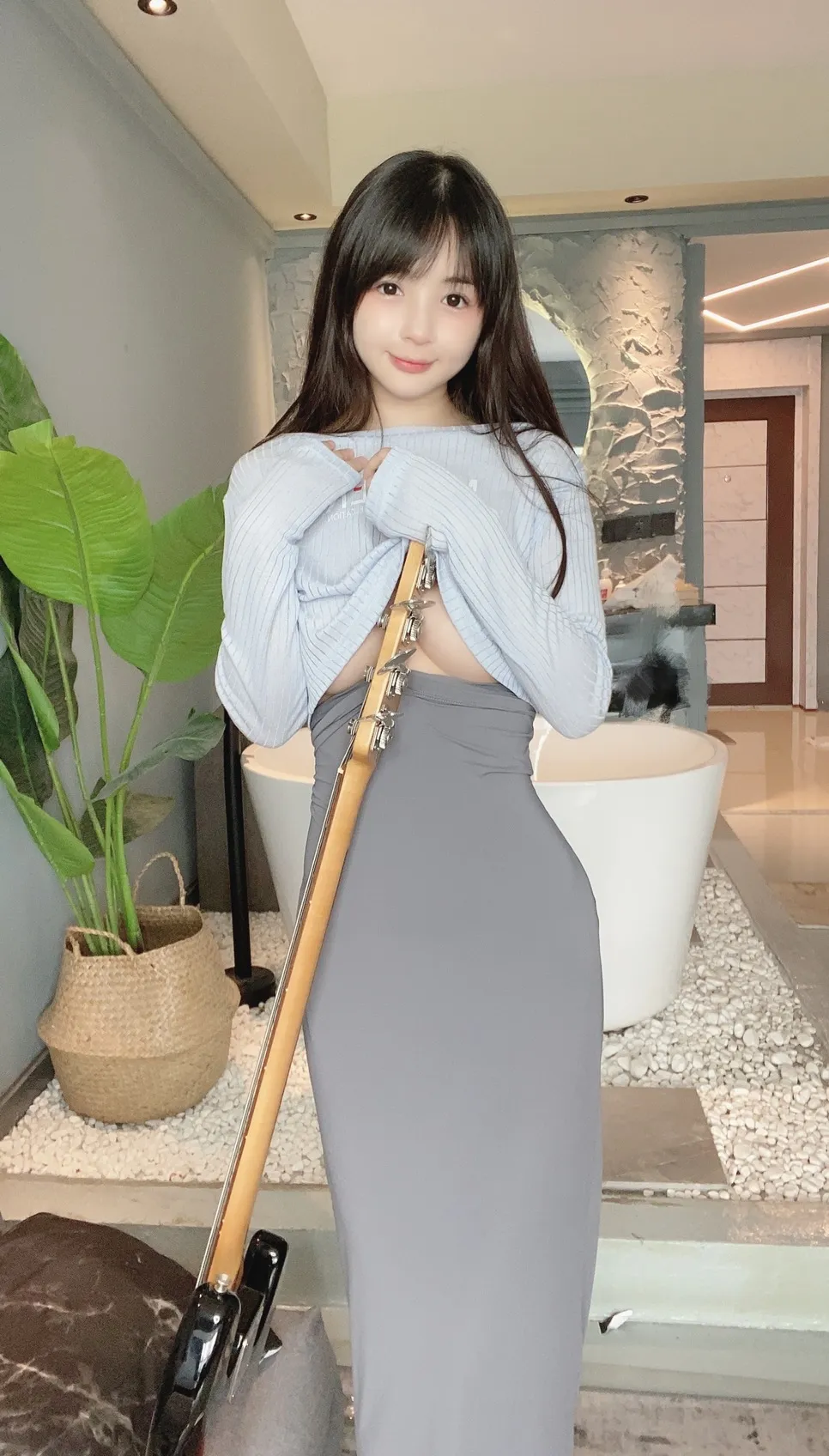 [Cosplay] Sakurai Ningning 桜井宁宁 - Guitar Sister 吉他妹妹