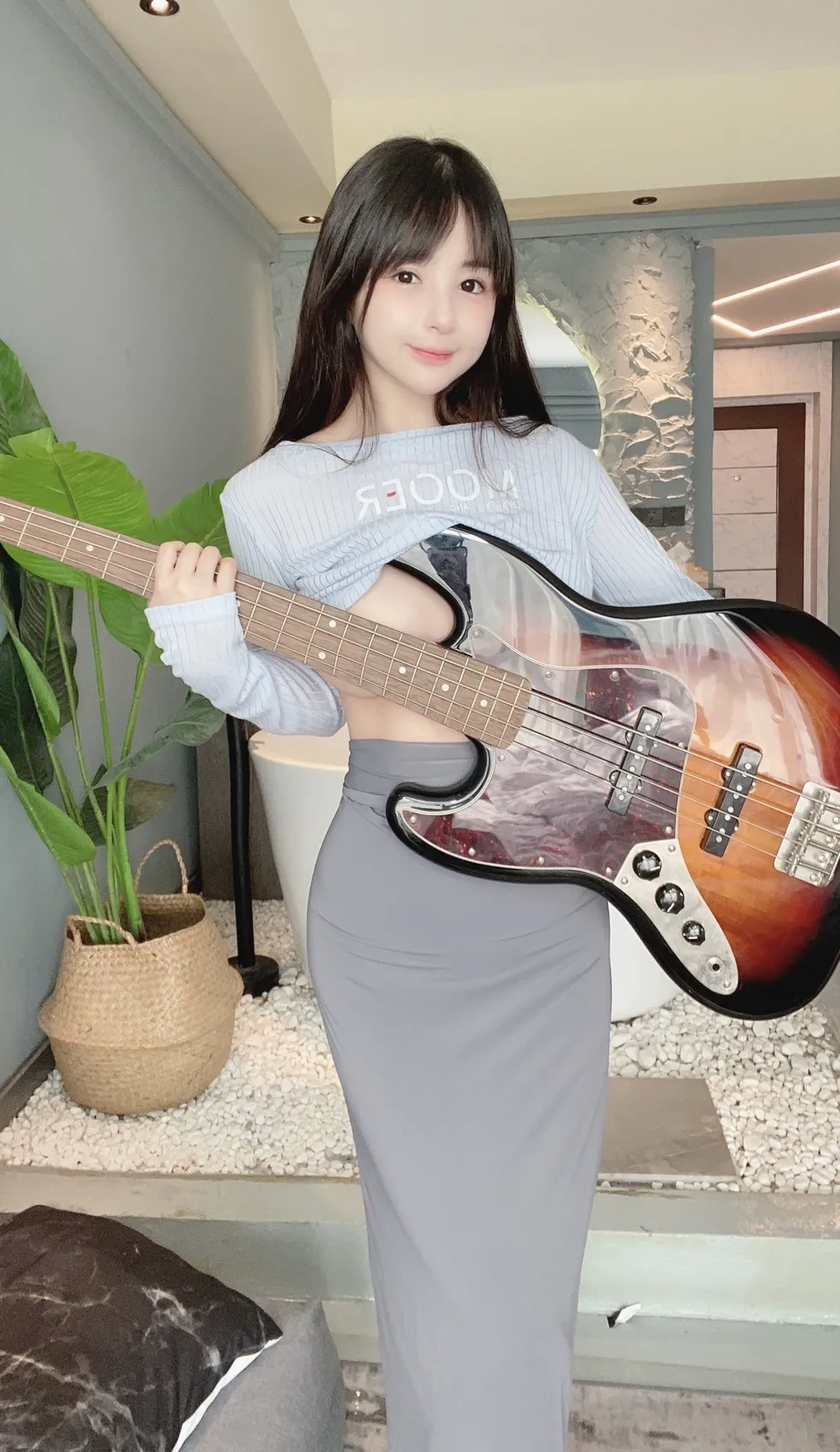 [Cosplay] Sakurai Ningning 桜井宁宁 - Guitar Sister 吉他妹妹