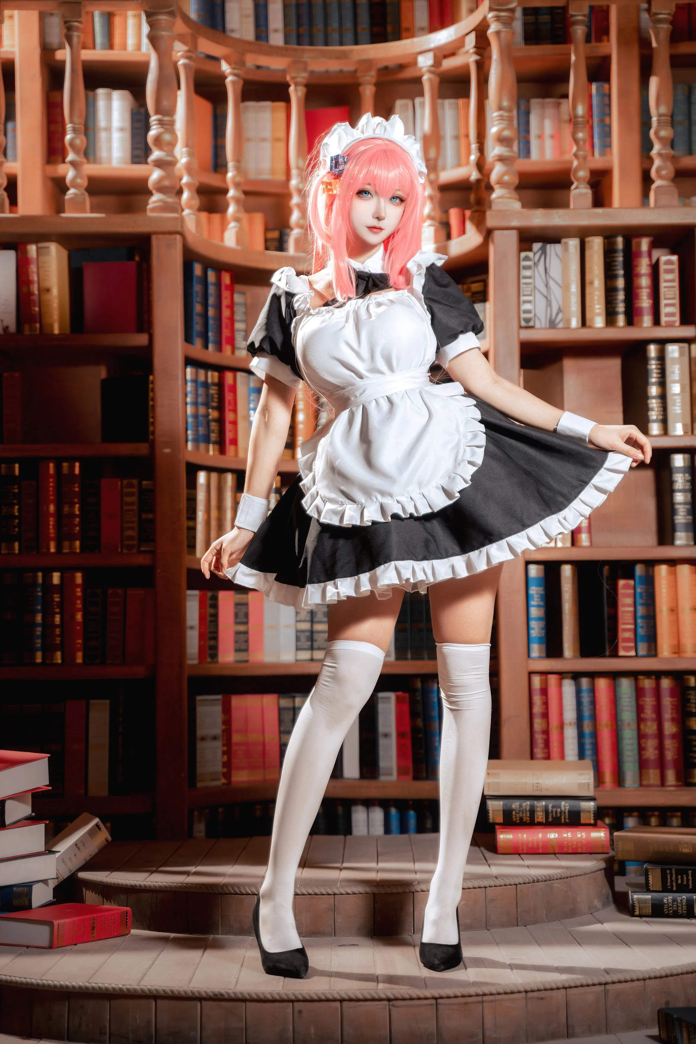 [Cosplay] Seya-狮砸 - 孤独摇滚 后藤一里 女仆