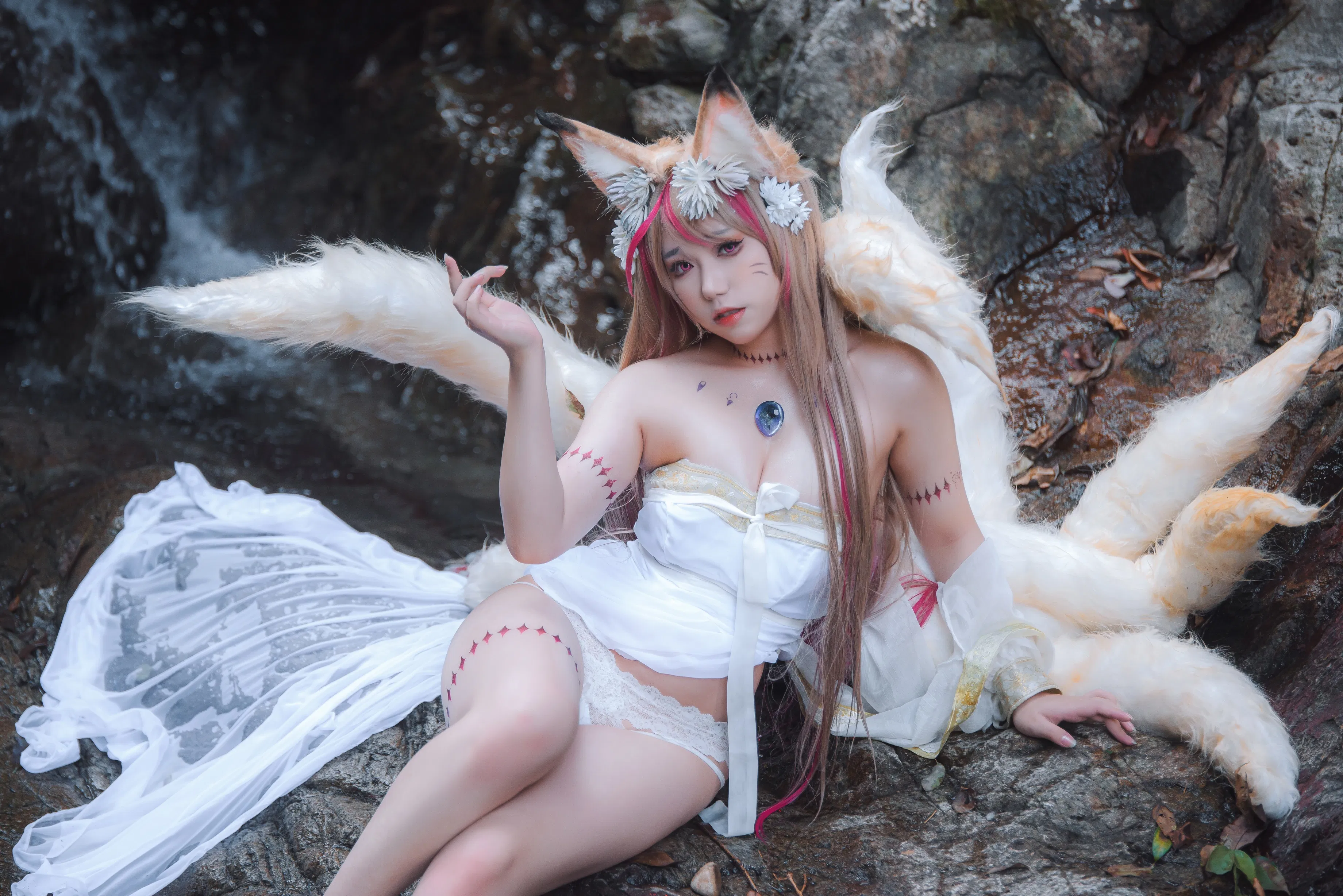 [Cosplay] Yibeibuchi 一北亦北 - Tamamo-mae Raw Hide 玉藻前原皮