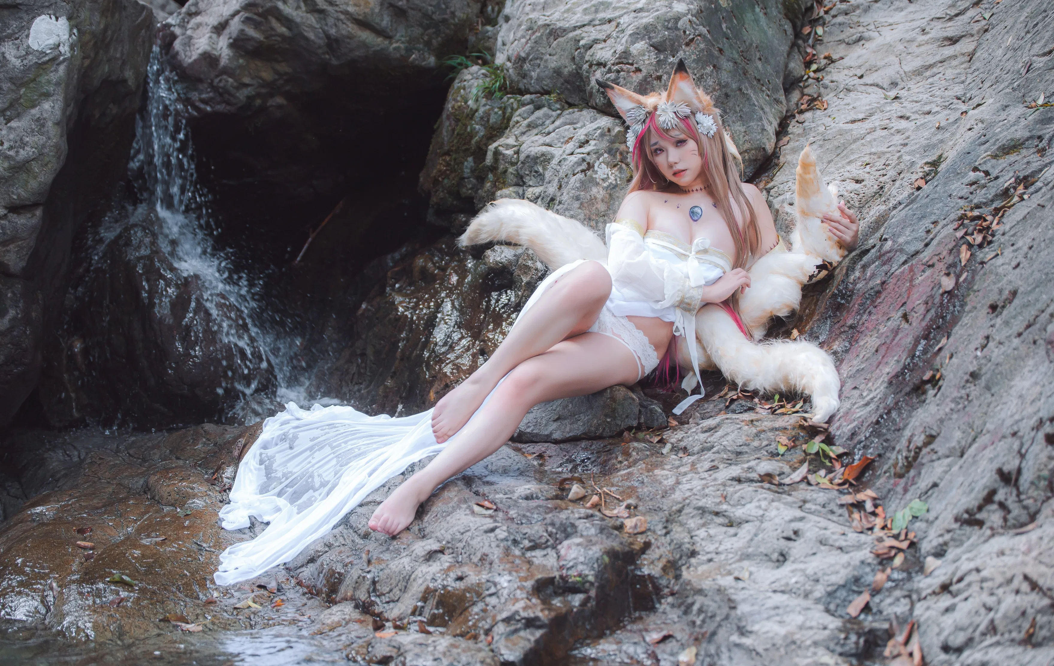 [Cosplay] Yibeibuchi 一北亦北 - Tamamo-mae Raw Hide 玉藻前原皮