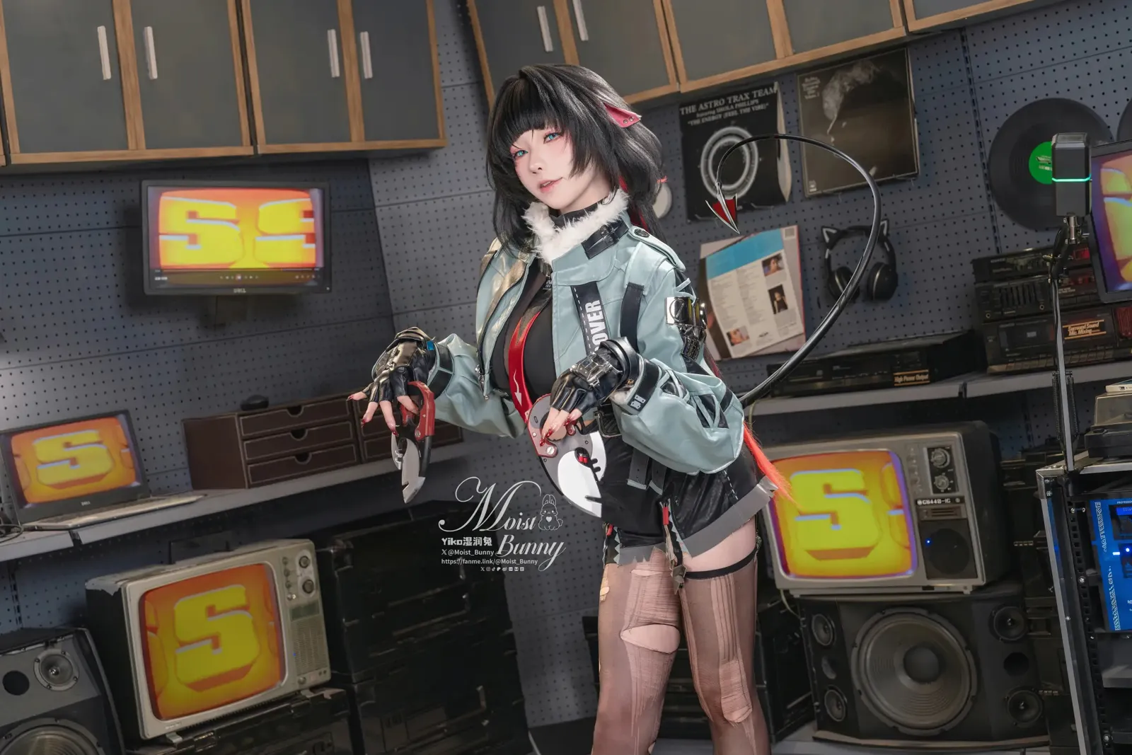 [Cosplay] Yiko湿润兔 25.05月 简 杜 Mr.TAXI