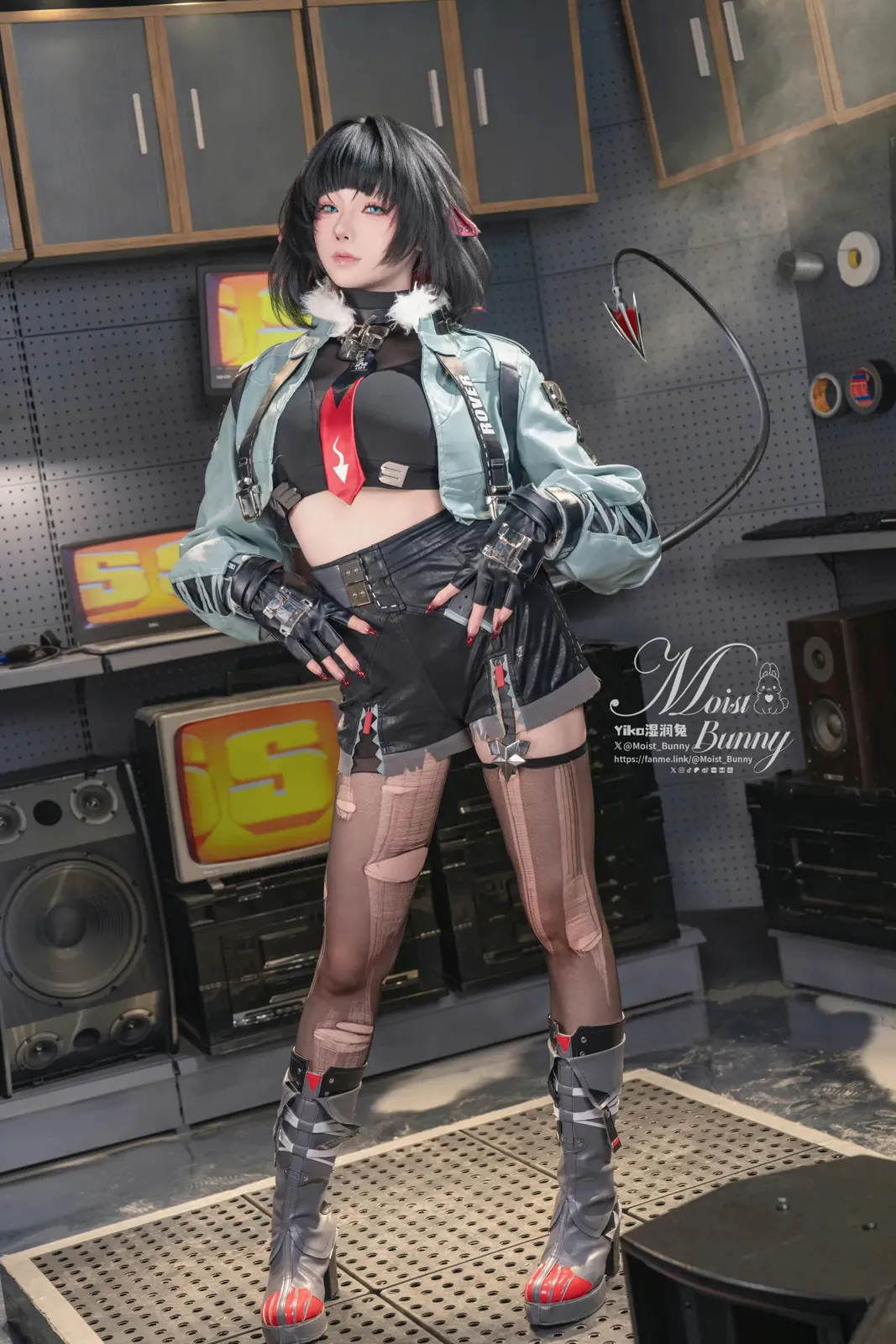 [Cosplay] Yiko湿润兔 25.05月 简 杜 Mr.TAXI